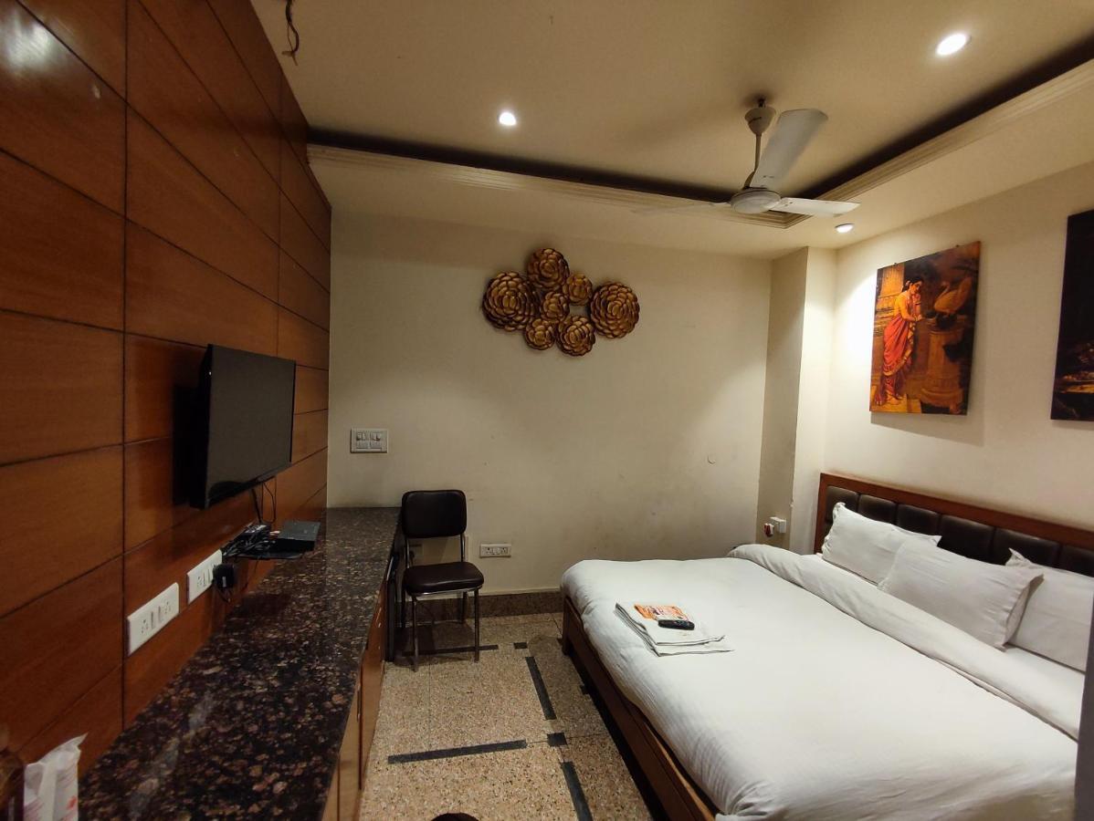 Stay @ 203 Noida Buitenkant foto