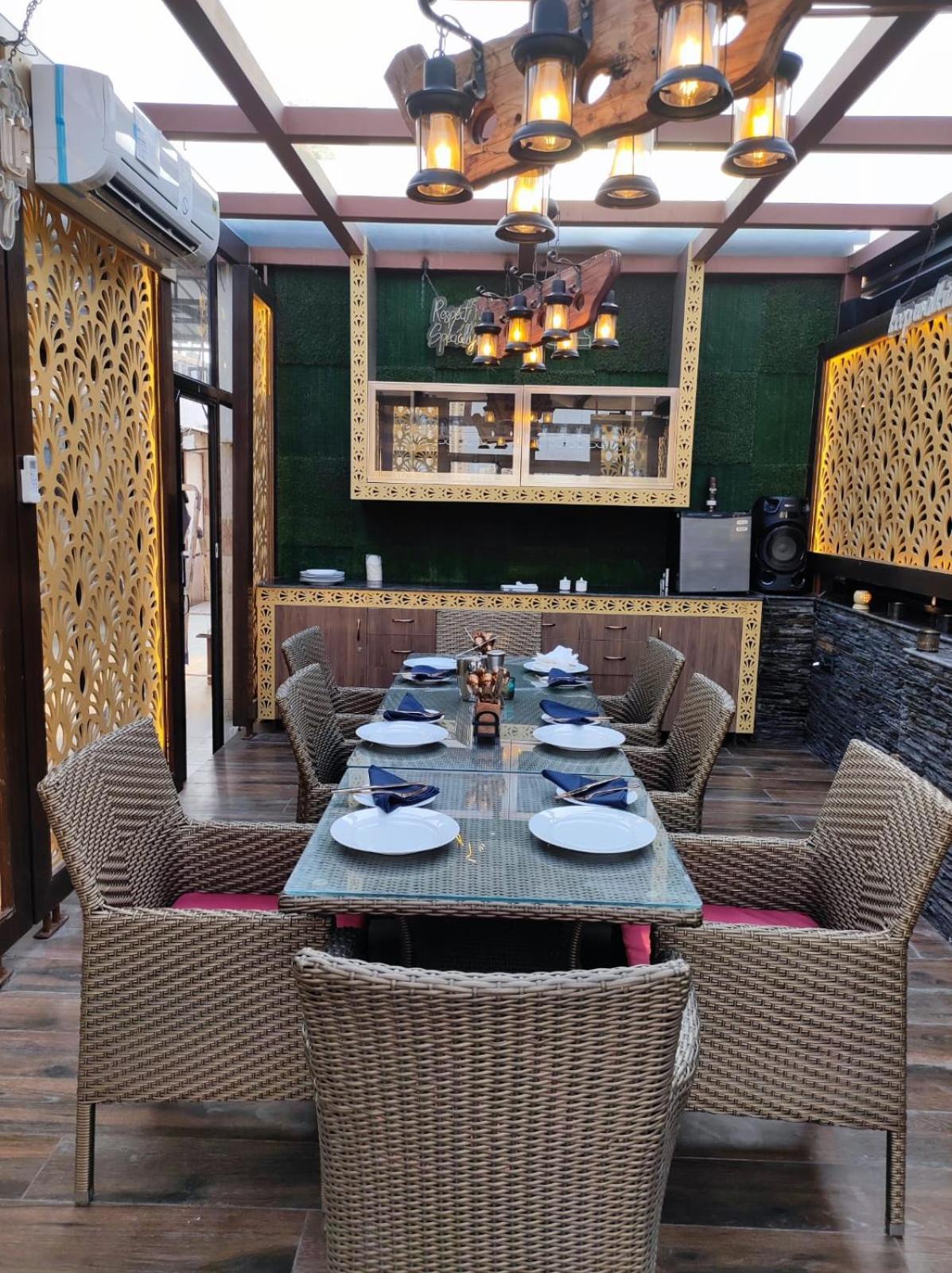 Stay @ 203 Noida Buitenkant foto